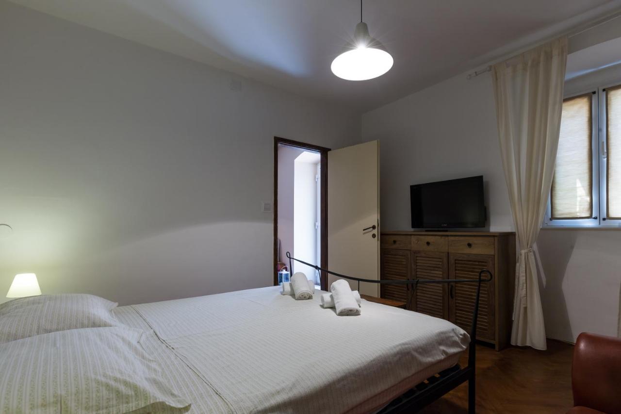 Apartment Hladilo "Nostalgia" Dubrovnik Bagian luar foto